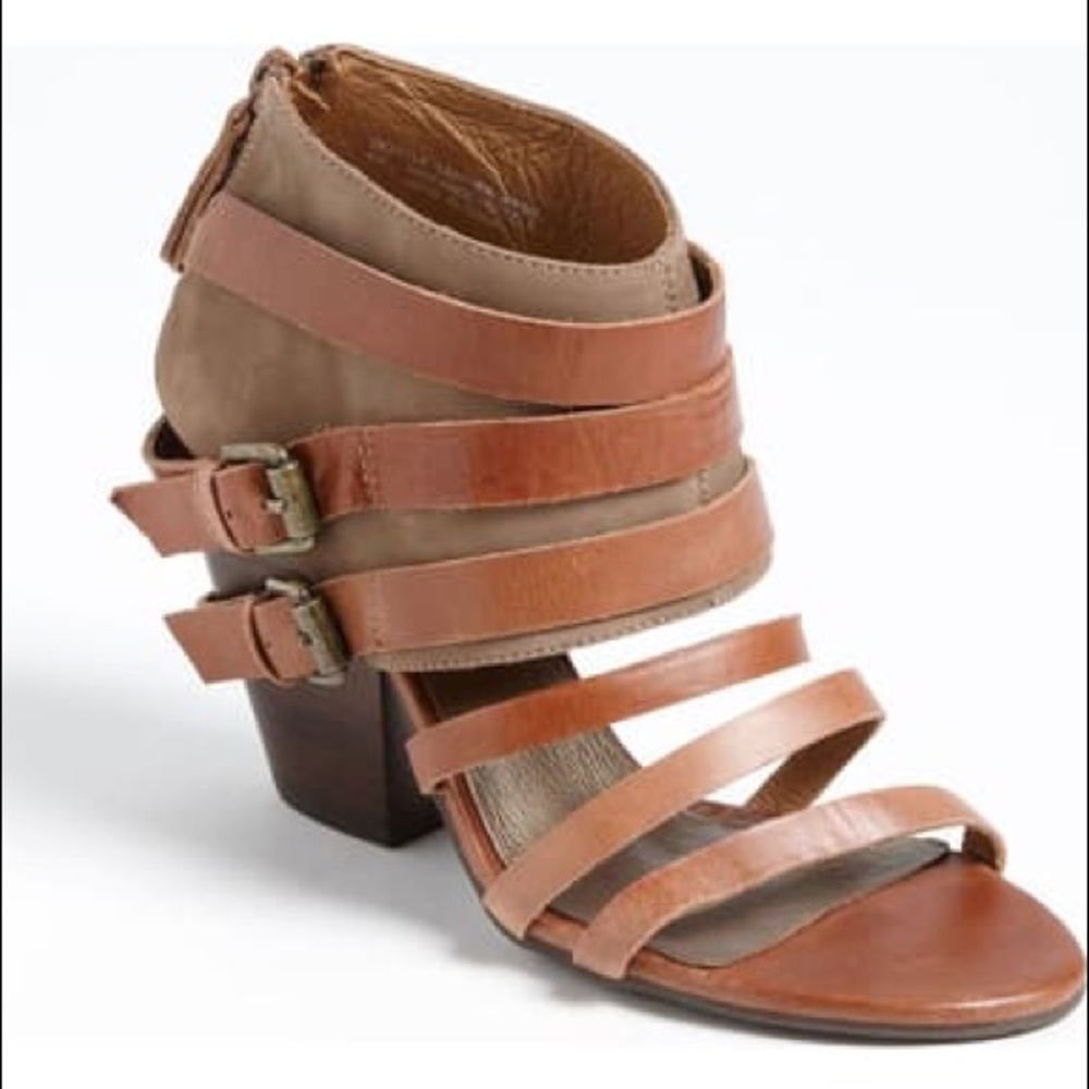 NWOT Matisse Anthropologie Seattle sandal.